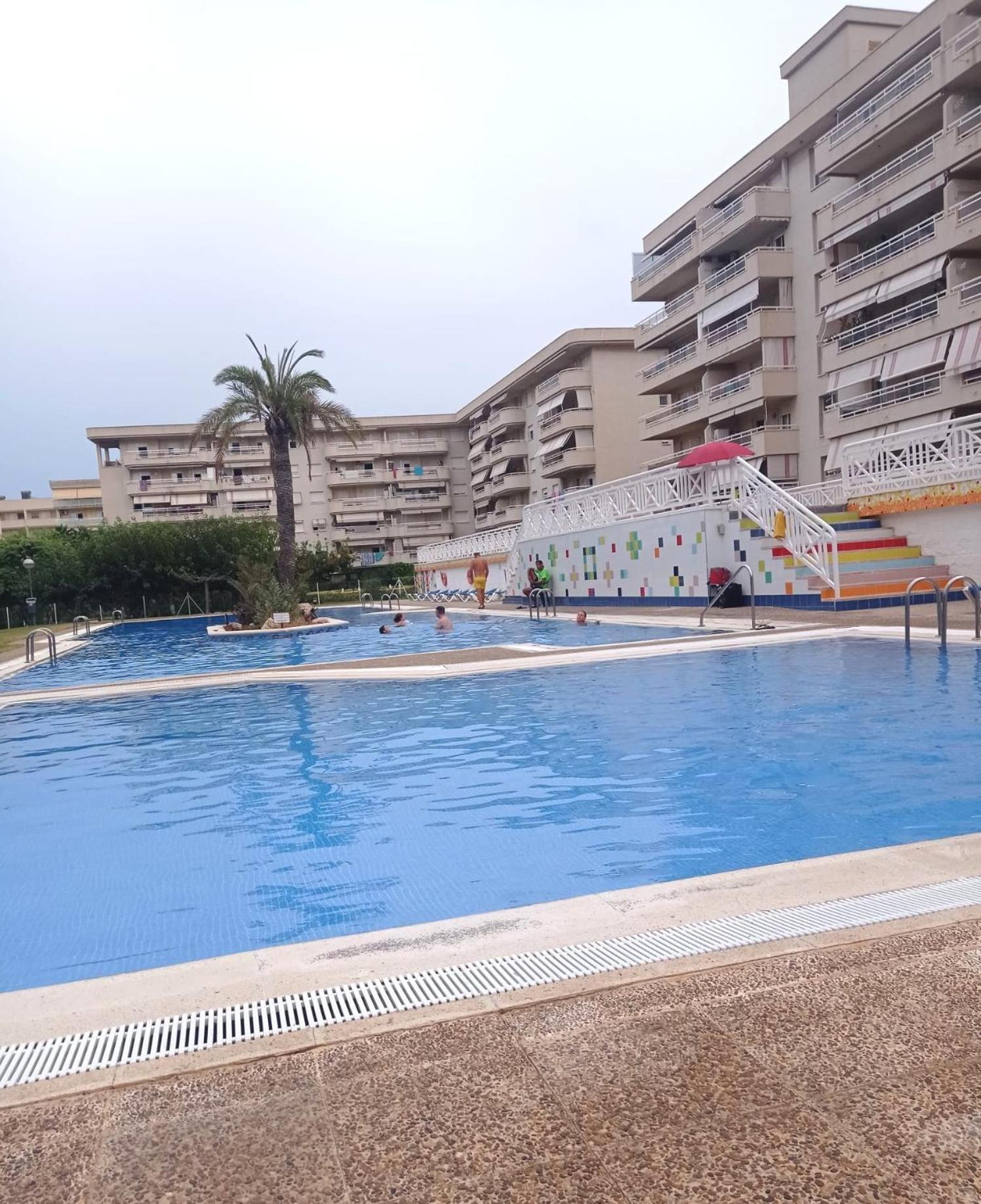 Pina Beach Holidays La Pineda Exterior photo